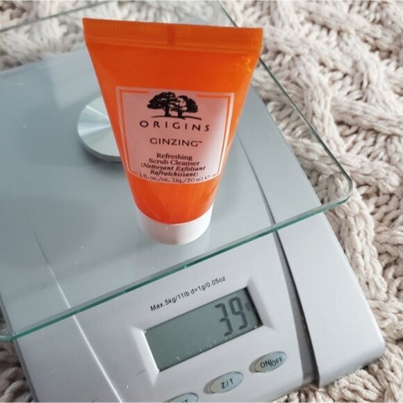 New ORIGINS Ginzing Face Scrub Cleanser + Precipitation Body Moisture Recovery - Picture 8 of 11